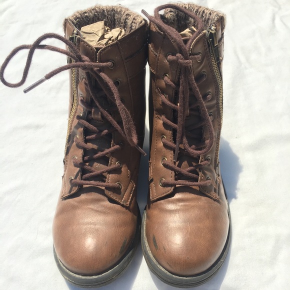 Combat Low Heel Lace up Zipper Boots. Womens 4 - Picture 2 of 11